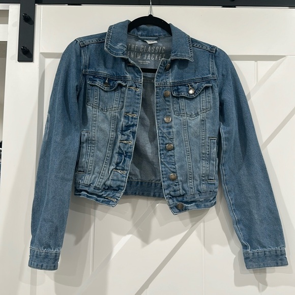 Classic denim jacket - Picture 1 of 2